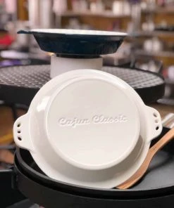 Cast Iron Cookware Cajun Classic White Pie Plate 7 Cast Iron Cookware Cajun Classic White Pie Plate